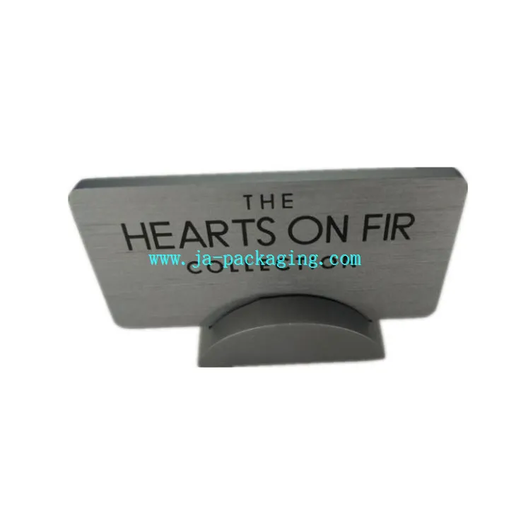 Pláta Ainm Aicrileach Grey